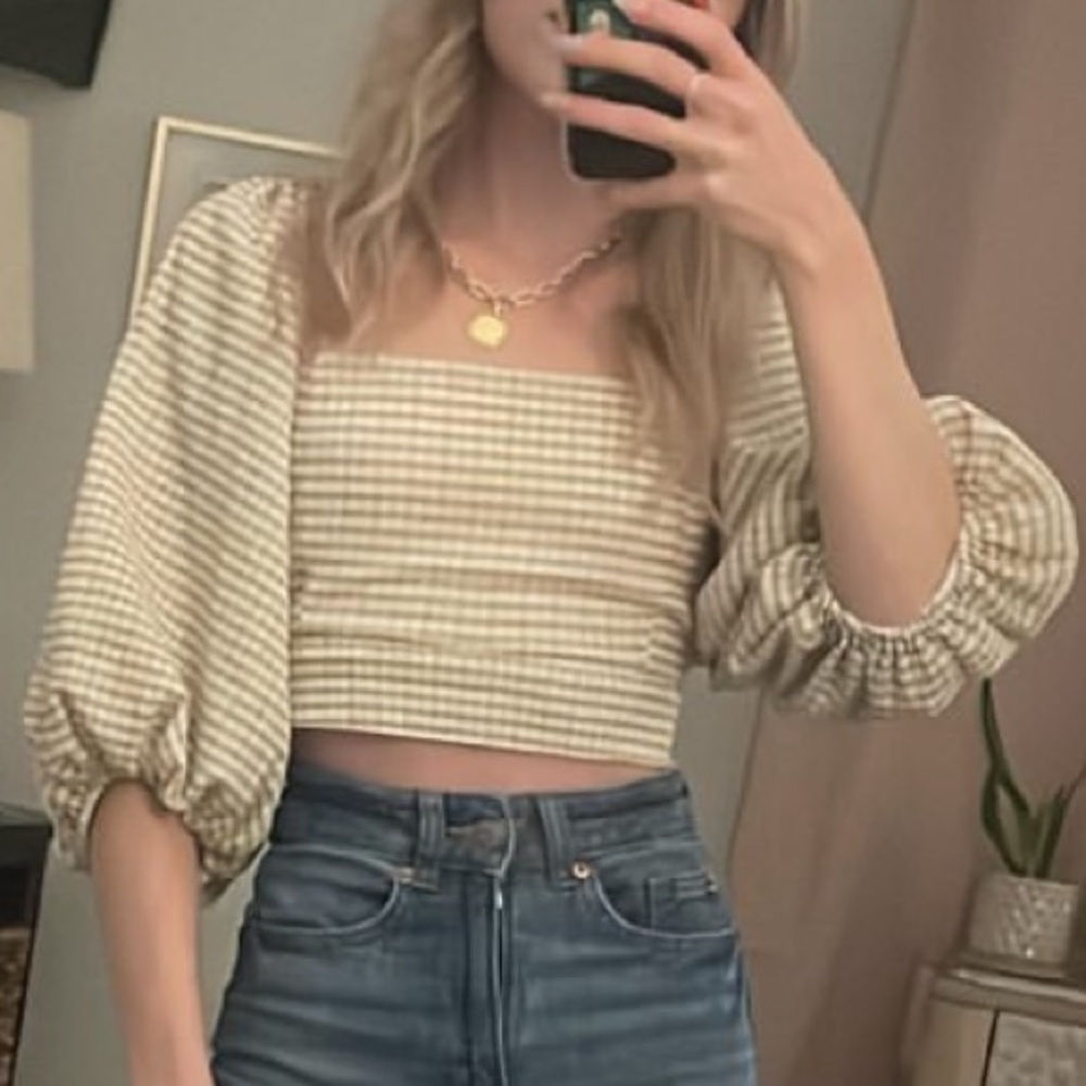 Lush Tan & White Gingham Puff Sleeve Cropped Top w/ Bow Back